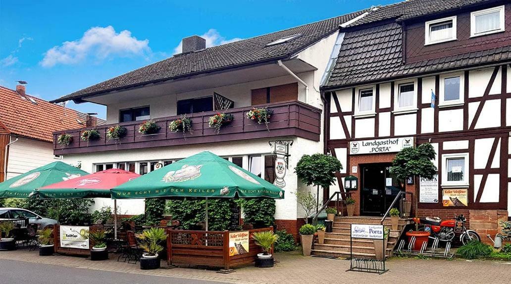 Landgasthof-Porta Schlitz Exterior photo