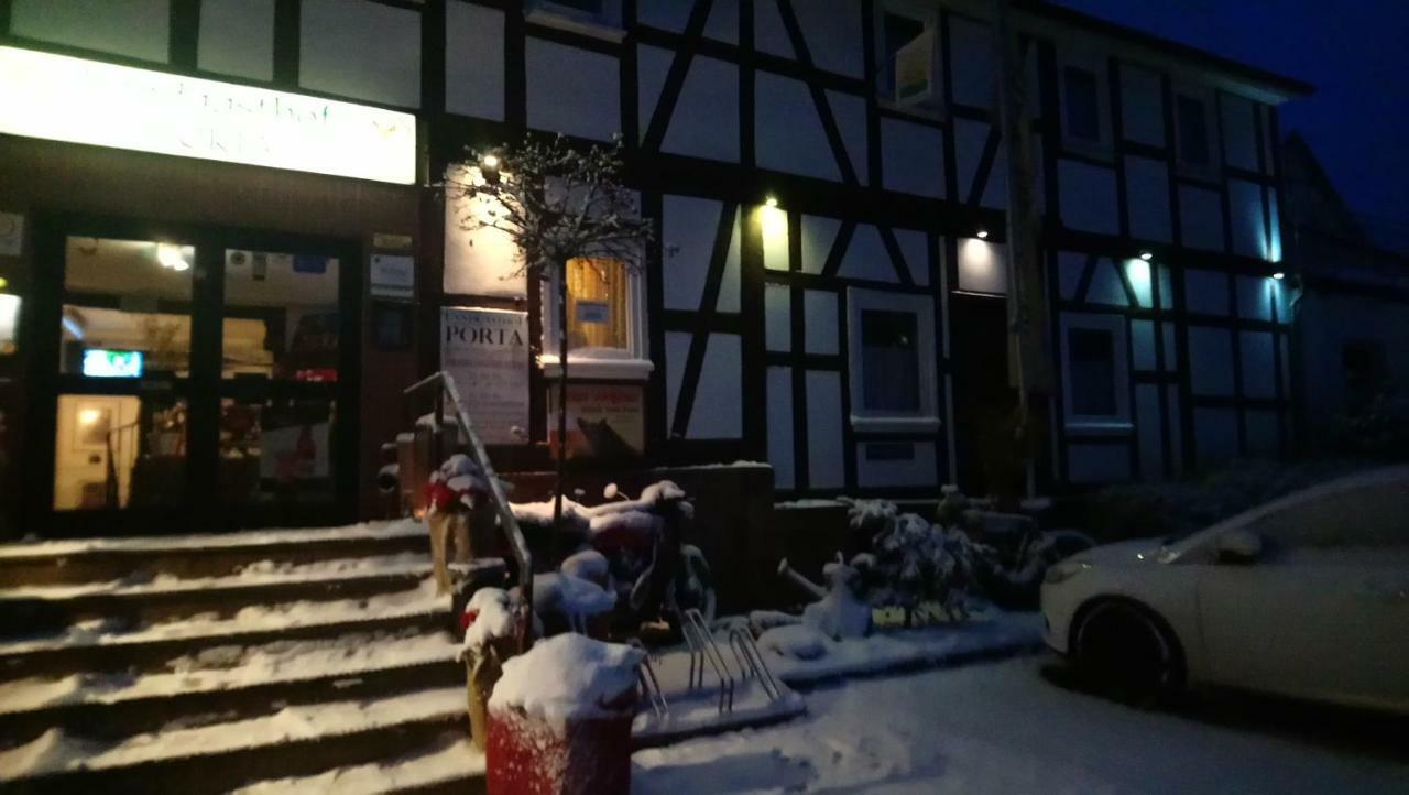 Landgasthof-Porta Schlitz Exterior photo